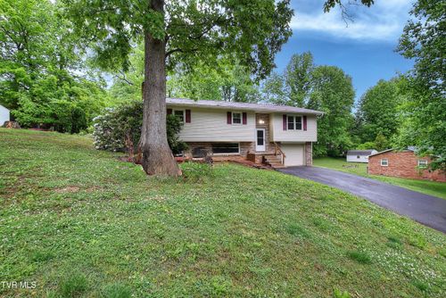111 Independence Lane, Elizabethton, TN, 37643 | Card Image