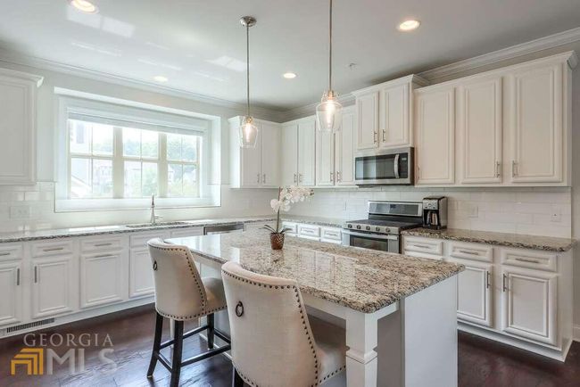 108 Marietta Walk Trce, Townhouse with 3 bedrooms, 4 bathrooms and null parking in Marietta GA | Image 11