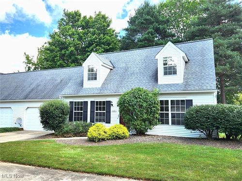 10281 Orchard Hill Ln, Twinsburg, OH, 44087-2637 | Card Image