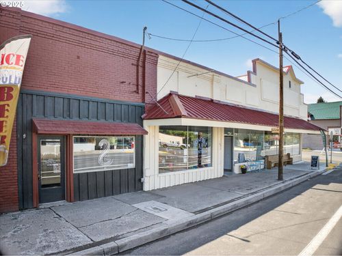 202 E 1st St, Wallowa, OR, 97885-8546 | Card Image