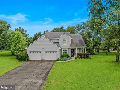 16 Stormfield Dr W, MARTINSBURG, WV, 25404-7723 | Card Image