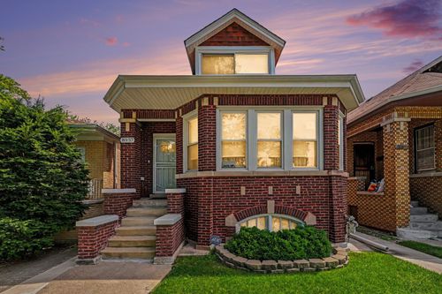 8937 S Paulina St, Chicago, IL, 60620-4947 | Card Image