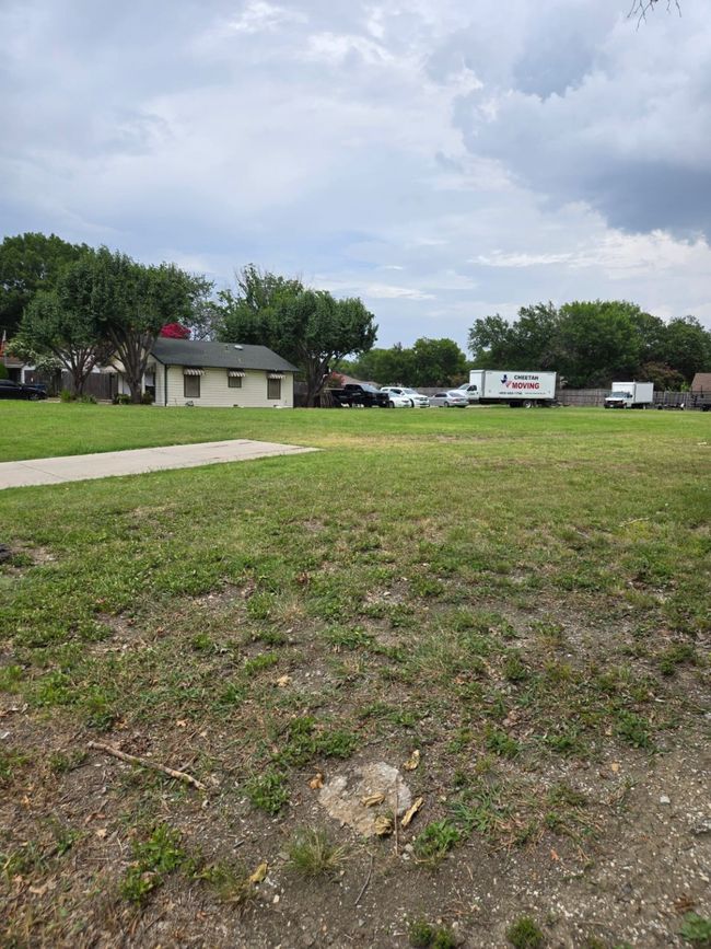 View of yard | Image 14