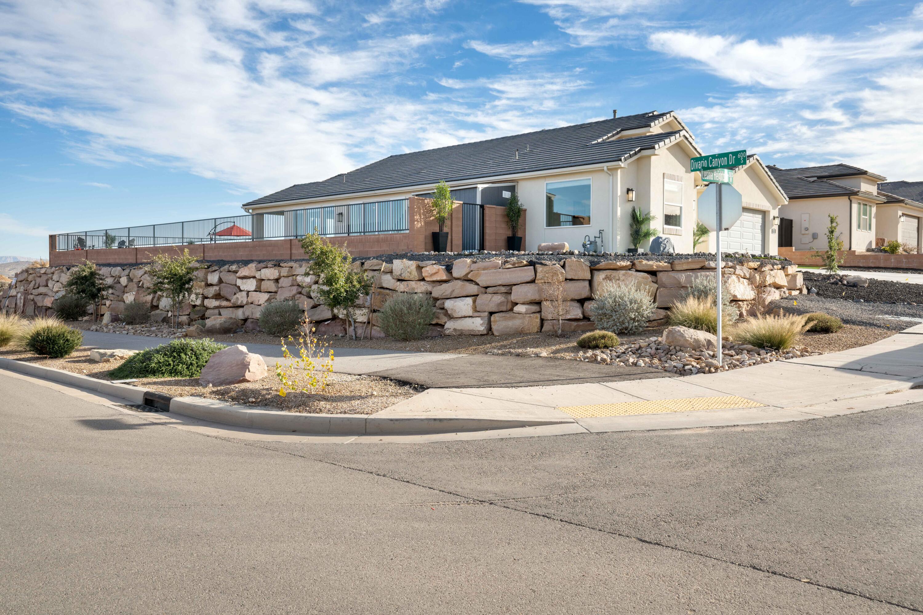 Lesina Heights Dr, Saint George, UT 84770