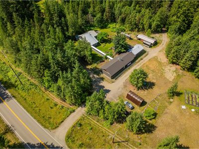 4743 Highway 31, House other with 2 bedrooms, 2 bathrooms and 1 parking in Kaslo BC | Image 3