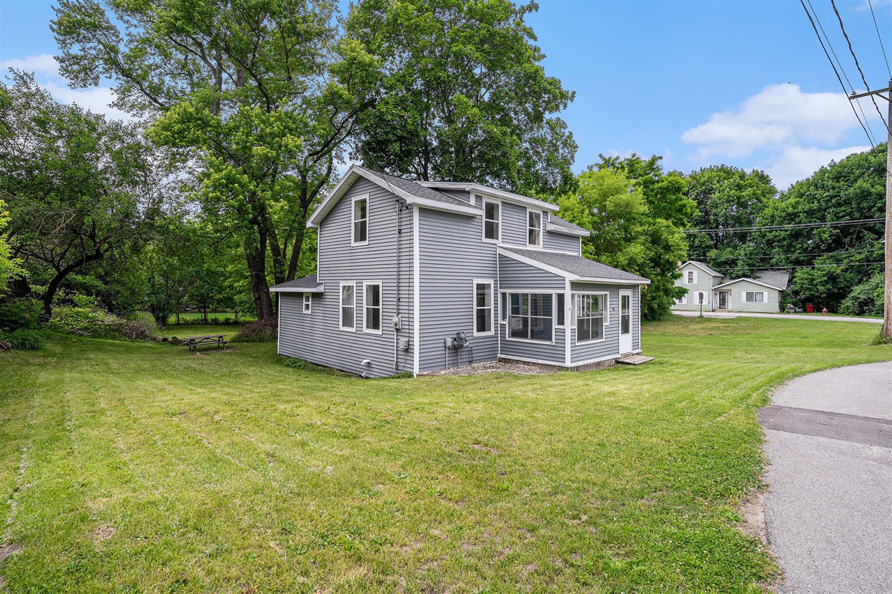 Fair St, Newaygo, MI 49337