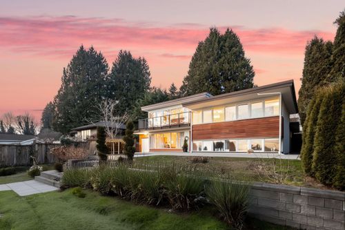 1555 Lawson Ave, West Vancouver, BC, V7V2C8 | Card Image