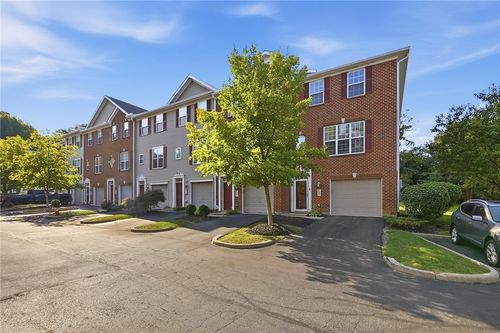 4299 Straight Arrow Rd, Beavercreek, OH, 45430-1518 | Card Image