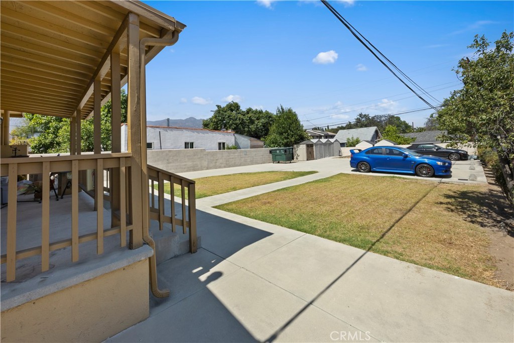 Residential Income in Pasadena 4