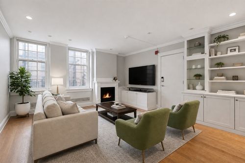 b-180 Commonwealth Ave, Boston, MA, 02116-2732 | Card Image