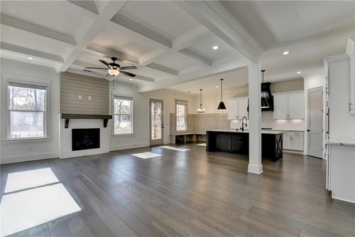 6181 Shoreland Cir, Buford, GA, 30518-1538 | Card Image