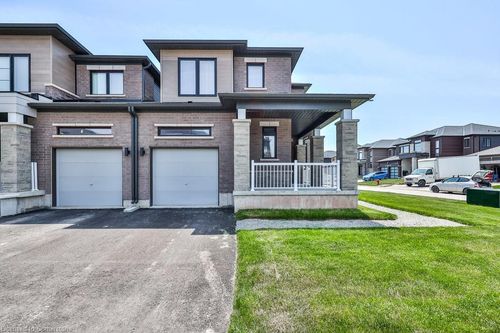 41 Bentgrass Dr, Welland, ON, L3B0H4 | Card Image