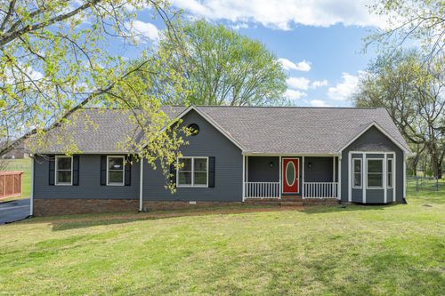 868 Tom Osborne Rd, Columbia, TN, 38401-6736 | Card Image