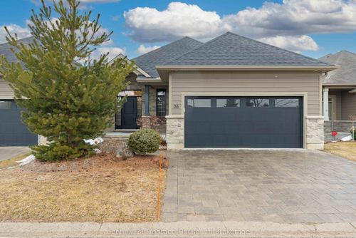 36-4700 Hamilton Rd, Dorchester, ON, N0L1G6 | Card Image