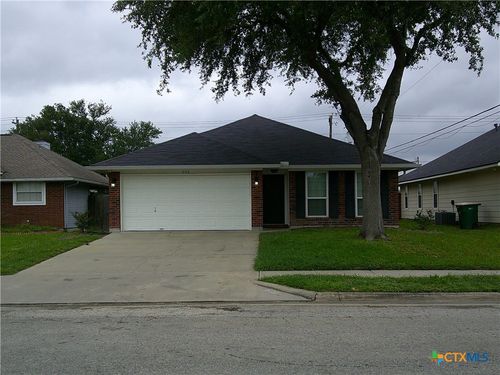 305 Stone Gate Dr, Victoria, TX, 77904-2920 | Card Image
