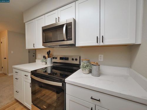 apt-39-4260 Clayton Rd, Concord, CA, 94521-2718 | Card Image
