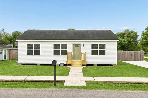 123 Oak St, Saint Rose, LA, 70087-3726 | Card Image