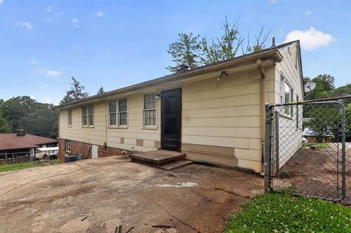 22 Westbrook Ln, Greenville, SC, 29605-2510 | Card Image
