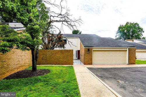 19104 Roman Way, Montgomery Village, MD, 20886-5061 | Card Image