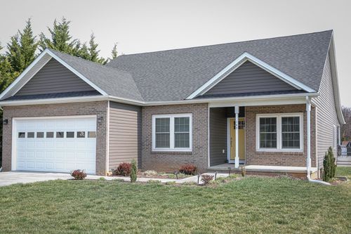 145 Paige St, WAYNESBORO, VA, 22980 | Card Image