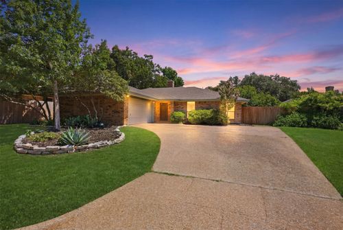 8205 Alsace Ct, Fort Worth, TX, 76134-4811 | Card Image