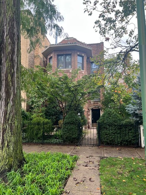 g-4716 N Paulina St, Chicago, IL, 60640-4430 | Card Image