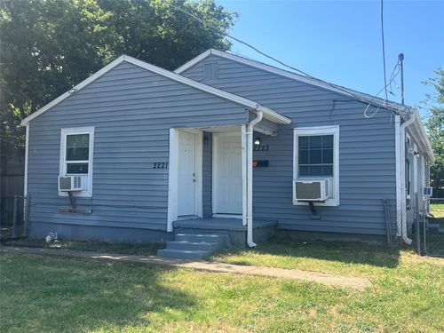 2223 Houston St, Grand Prairie, TX, 75050-5052 | Card Image