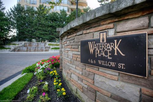 1607-6 Willow St, Waterloo, ON, N2J4S3 | Card Image