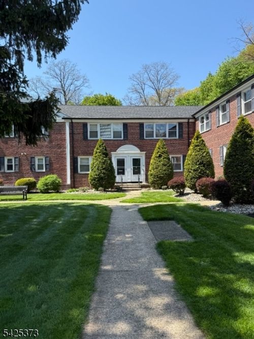 b15-364 Orange Rd, Montclair, NJ, 07042-4359 | Card Image