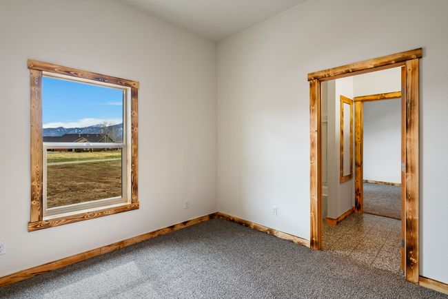 Bedroom #2 with Jack and Jill Bathroom | Image 18