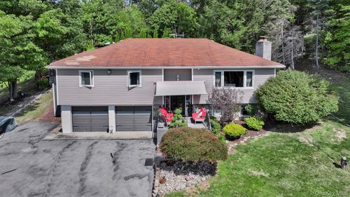 213 Orrs Mills Rd, Salisbury Mills, NY, 12577-5313 | Card Image