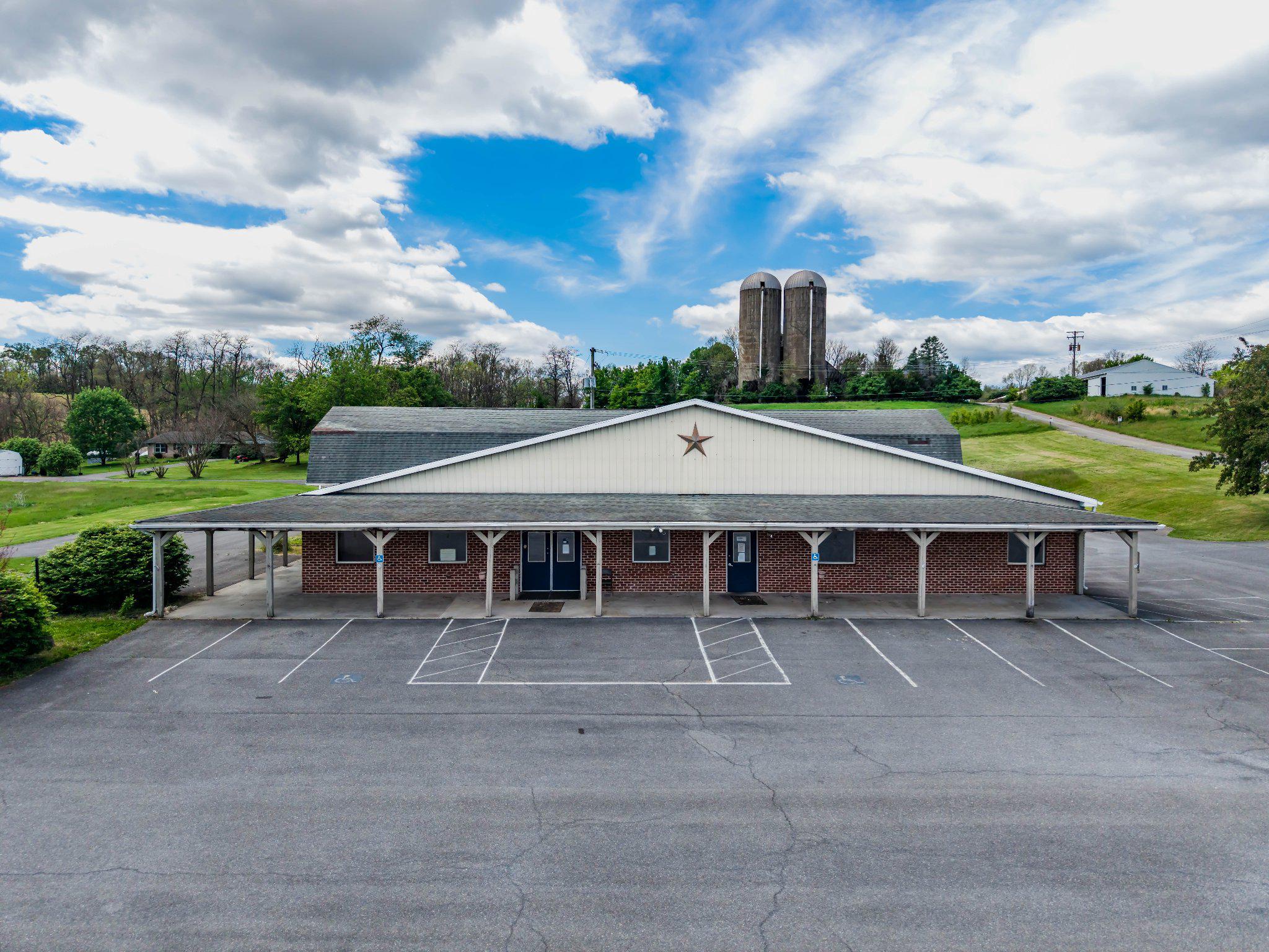 1446 Holly Pike, Carlisle, PA 17015