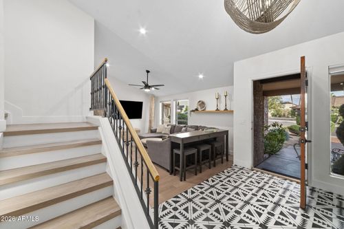 6402 E Beverly Ln, Scottsdale, AZ, 85254-1433 | Card Image