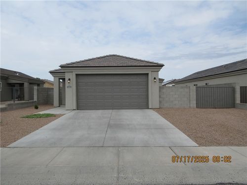 3555 N Kenneth Rd, Kingman, AZ, 86409-3285 | Card Image