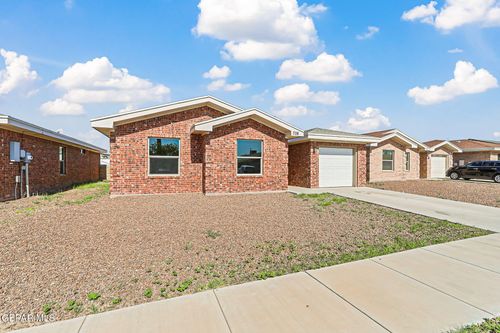 708 Cora Ruecker, Horizon City, TX, 79928-5849 | Card Image