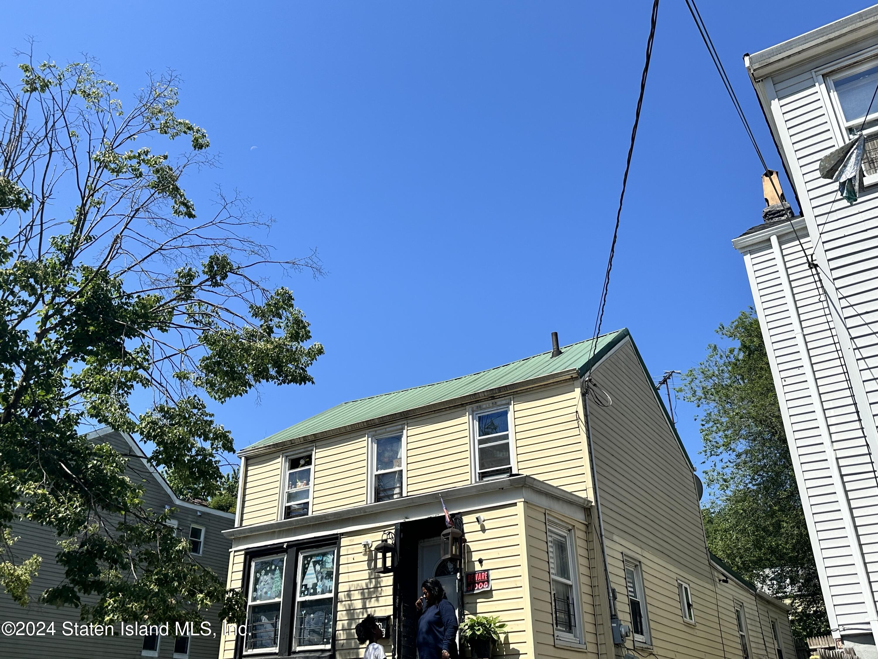 Gordon St, Staten Island, NY 10304