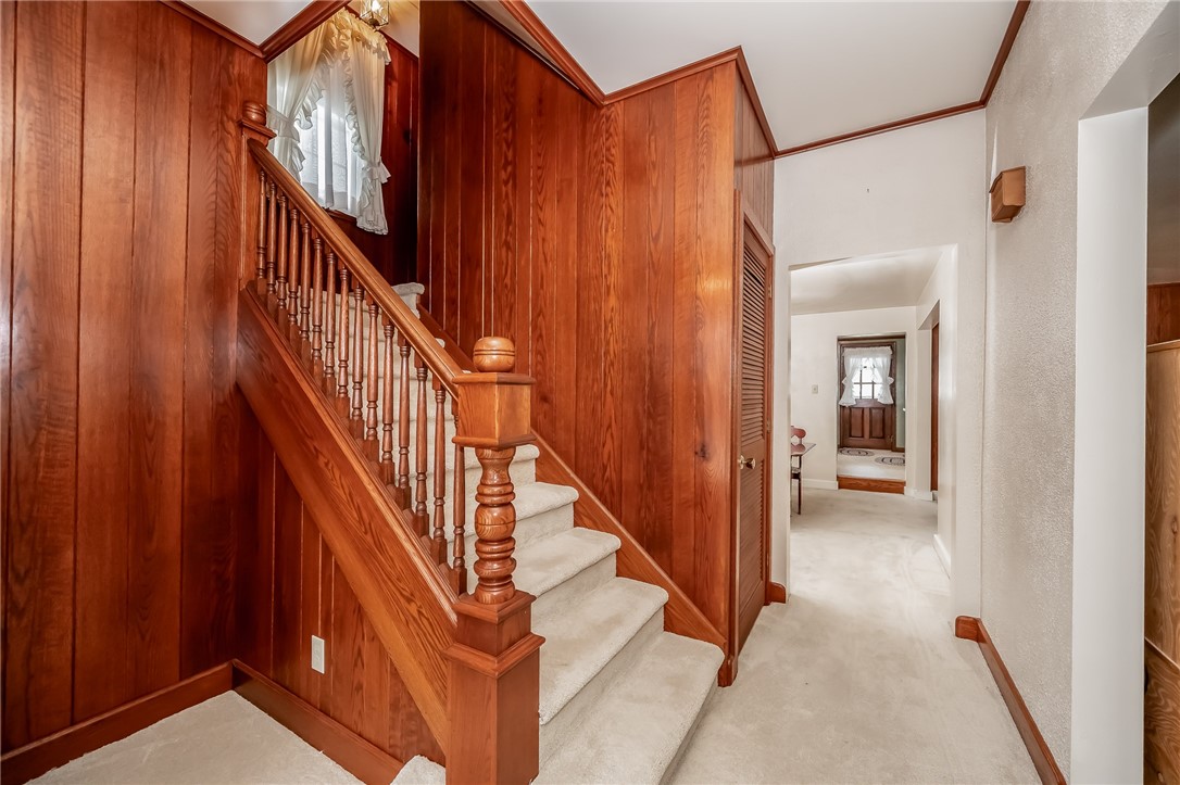 Residential in Center Twp/Homer Cty 4
