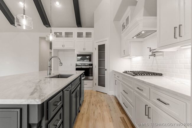 12662 S Irvington Ave, House other with 3 bedrooms, 3 bathrooms and null parking in Bixby OK | Image 19