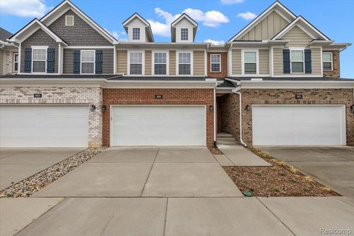 809 Cortland Ln, Troy, MI, 48085-4121 | Card Image