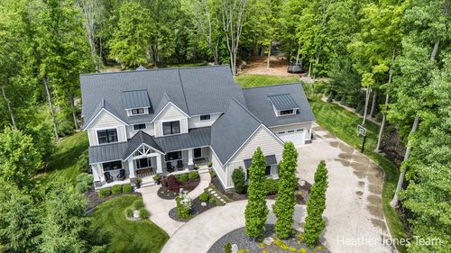 8069 Ella Terrace Ct, Rockford, MI, 49341-7026 | Card Image