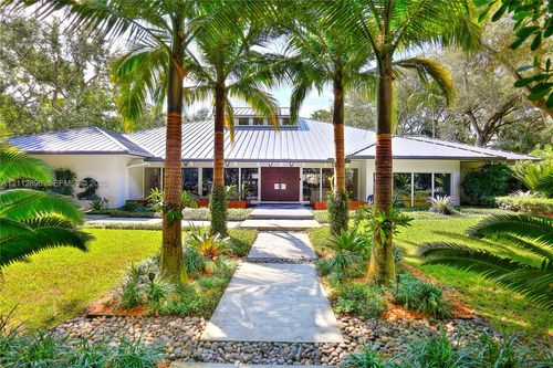 5520 Oakwood Ln, Coral Gables, FL, 33156-2110 | Card Image