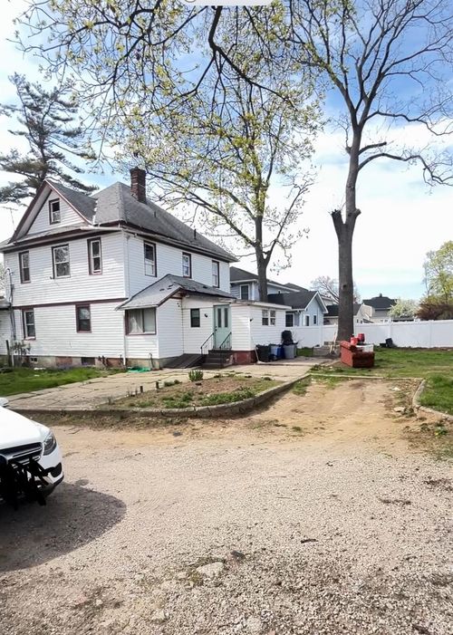 88 N Columbus, Hempstead, NY, 11520 | Card Image