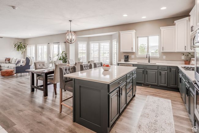 9061 Clubhouse Ln, House other with 4 bedrooms, 3 bathrooms and 3 parking in Eagle Mountain UT | Image 9
