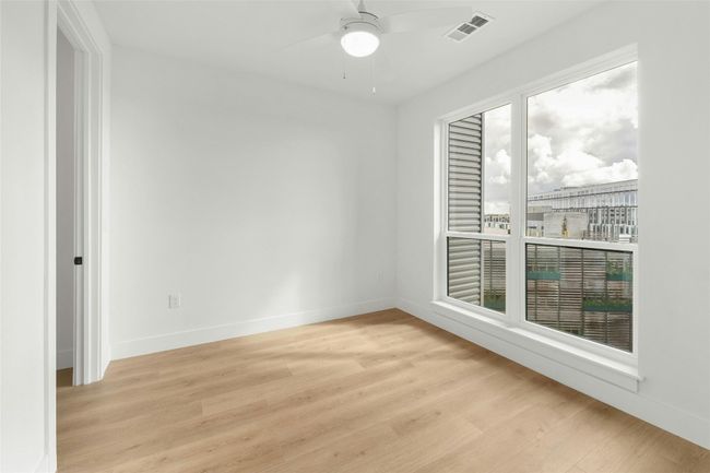 UNIT-644 - 1701 Simond Ave, Condo with 1 bedrooms, 1 bathrooms and null parking in Austin TX | Image 11