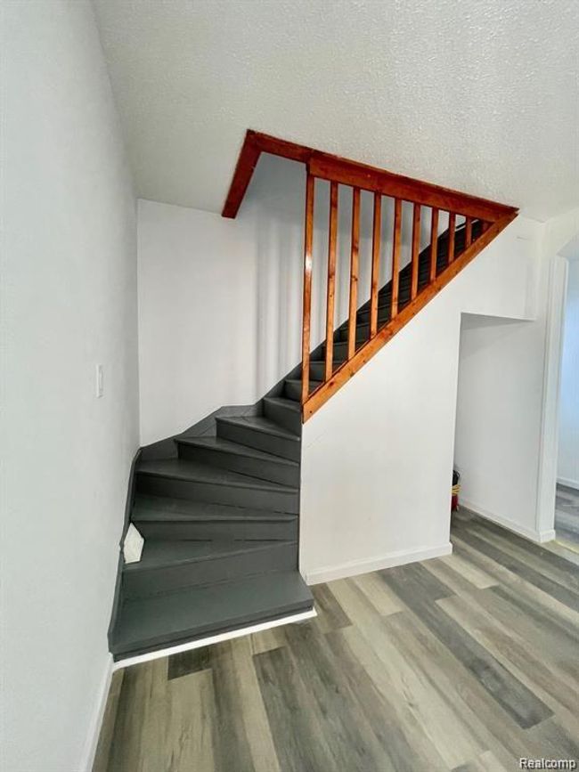 2382 Commor St, House other with 4 bedrooms, 2 bathrooms and null parking in Hamtramck MI | Image 8