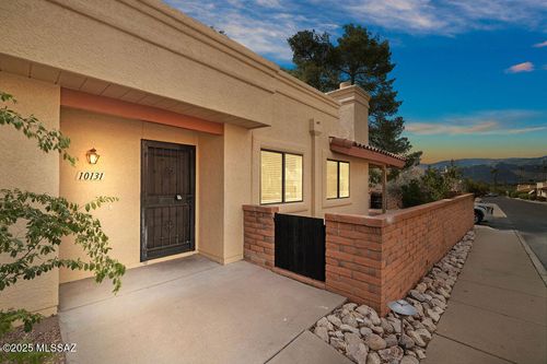 10131 E Arizmo St, Tucson, AZ, 85748-1813 | Card Image