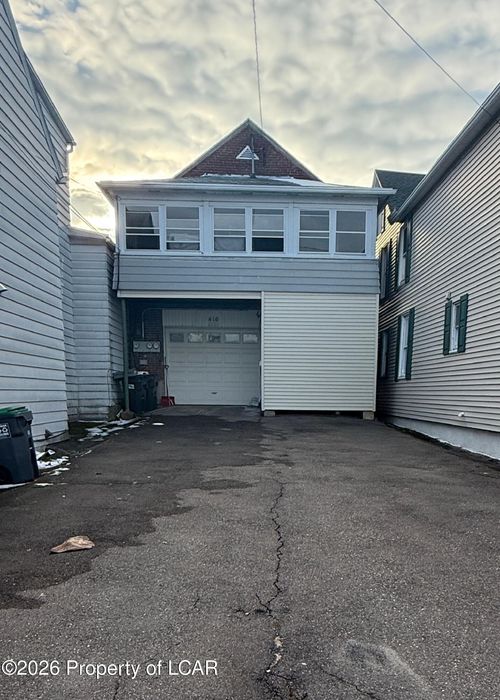 416 Washington St, Freeland, PA, 18224-2149 | Card Image