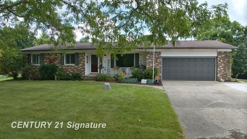 8547 Tim Tam Trl, Flushing, MI, 48433-8805 | Card Image
