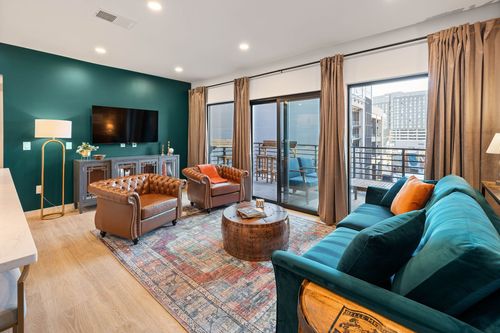 apt-517-635 7th Ave S, Nashville, TN, 37203-5049 | Card Image