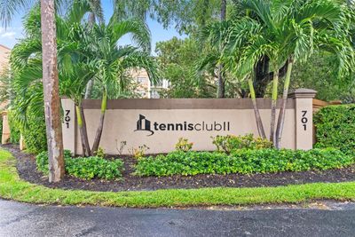 501 - 701 Nw 19th St, Condo with 2 bedrooms, 2 bathrooms and null parking in Fort Lauderdale FL | Image 2